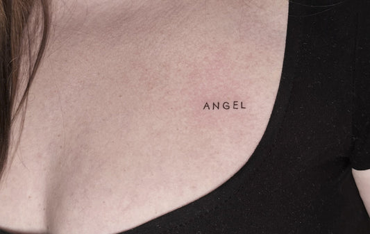 Kleine Tattoo Wörter Berlin als moderne Fine Line Tattoo Inspiration