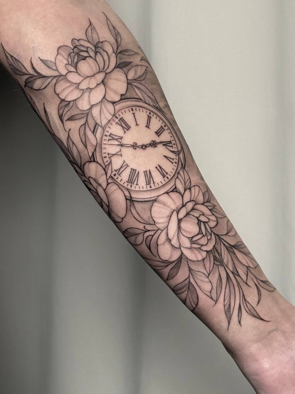 Fine Line Tattoo mit dünnen Linien im Tattoo Studio Berlin