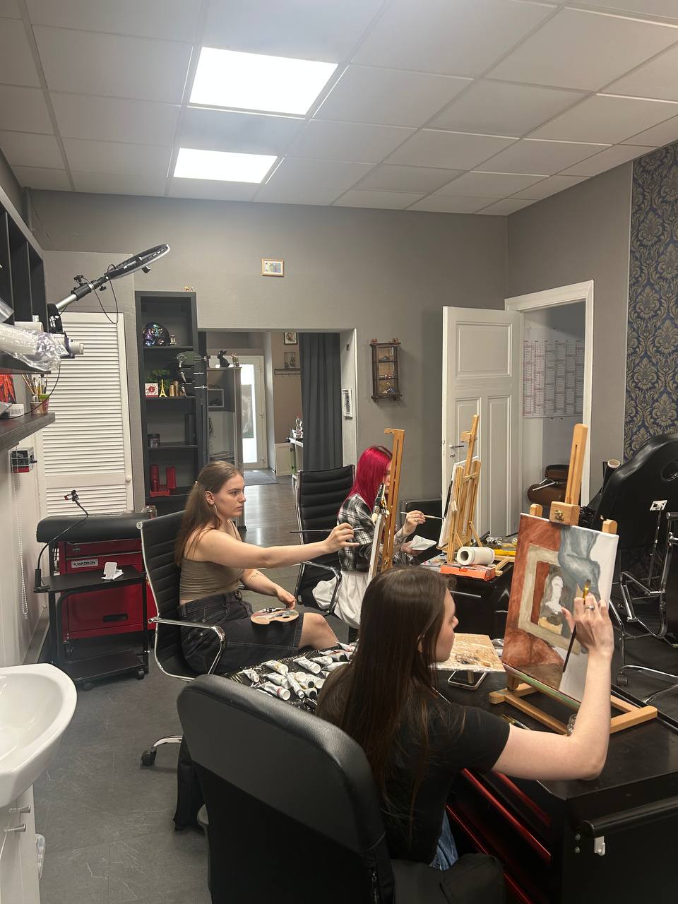 Kreativ-Workshop: Zeichnen in einem Tattoo-Studio