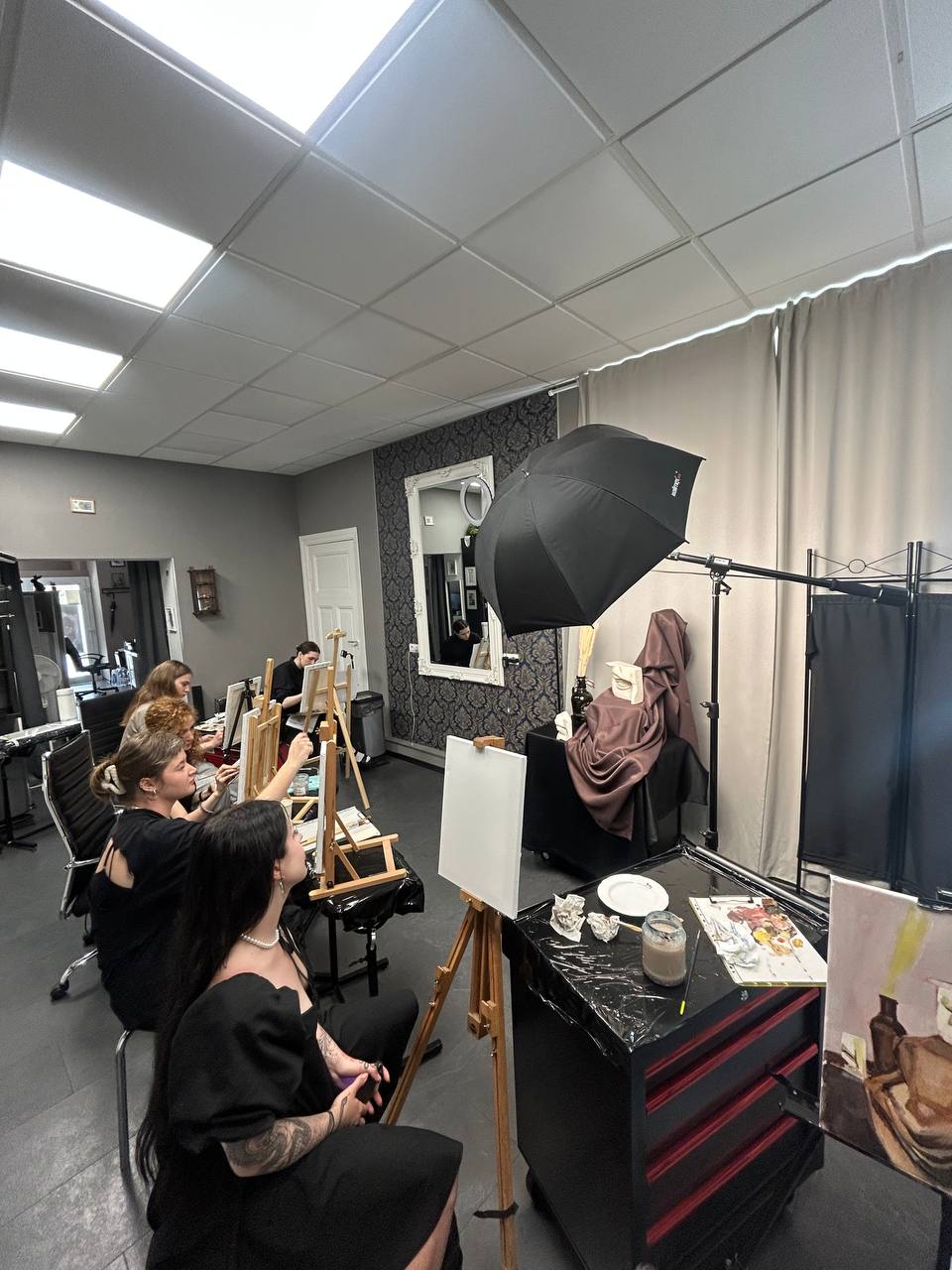 Kreativ-Workshop: Zeichnen in einem Tattoo-Studio